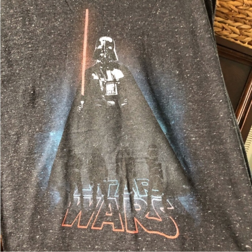 Star Wars black Darth Vader dark side short sleeve graphic tee in size M